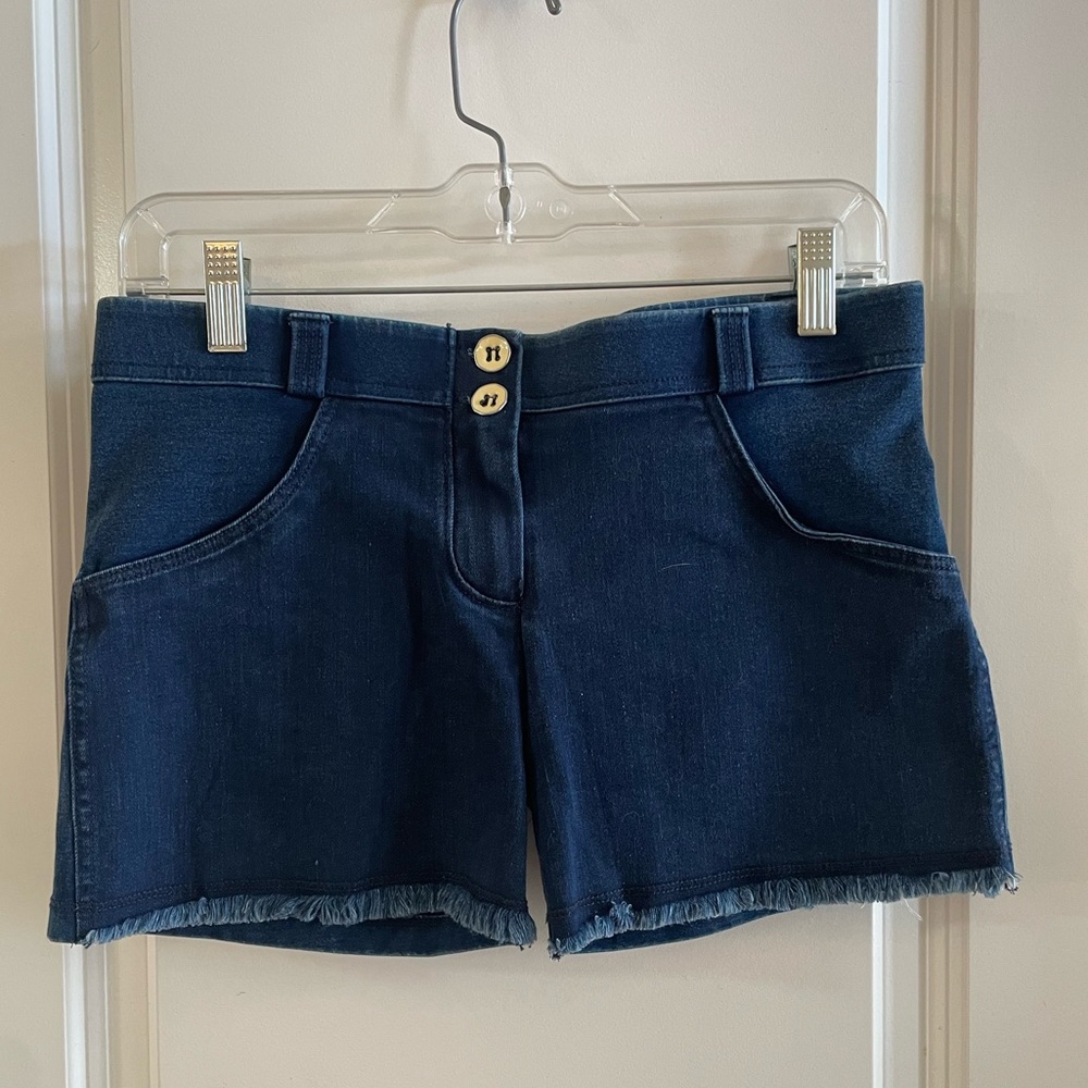 Freddy WR UP NWT Jean shorts Sz M